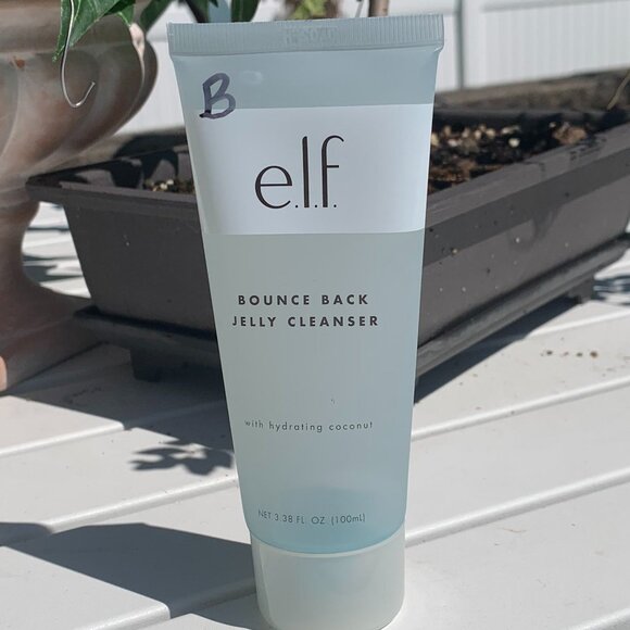 SOLD elf Bounce Back Jelly Cleanser with natural ingredients - Picture 2 of 9